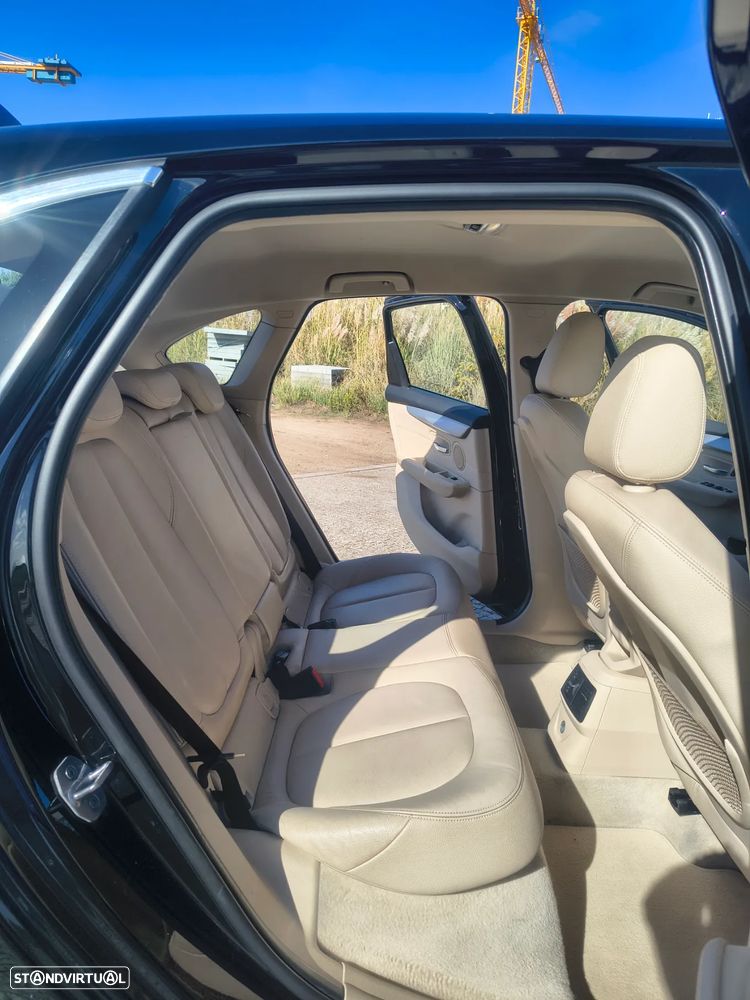 BMW 225xe Active Tourer - 9