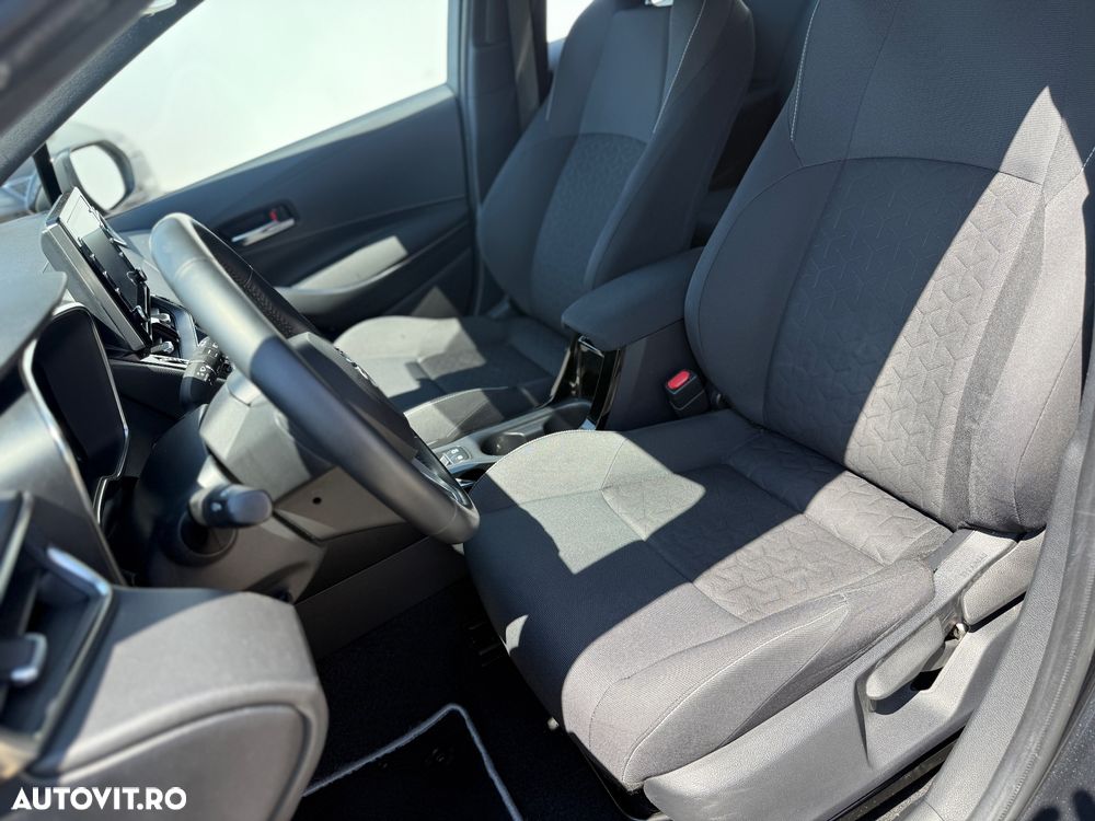 Toyota Corolla 1.8 Business Edition - 15