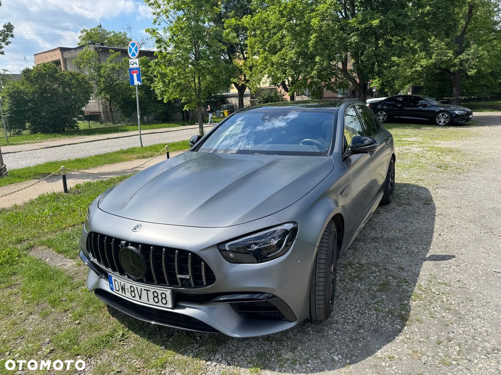 Mercedes-Benz Klasa E - 2