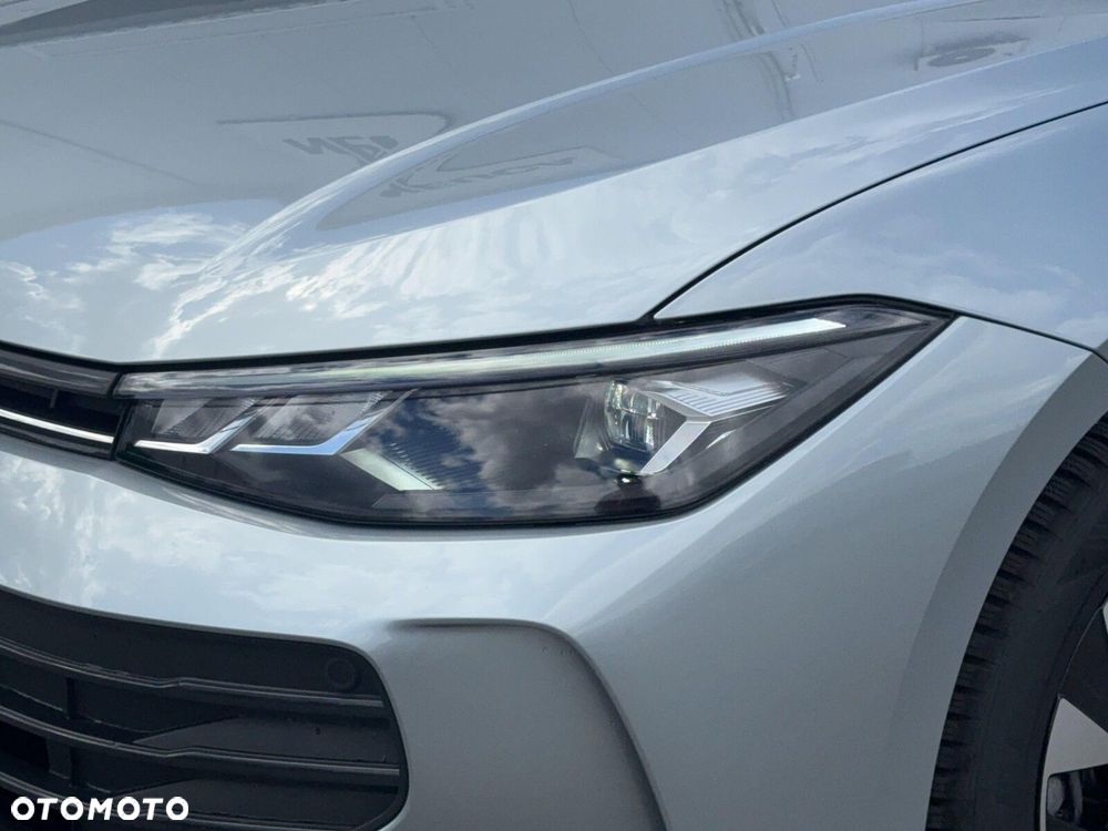 Volkswagen Passat Variant 1.5 TSI ACT mHEV Business DSG - 9