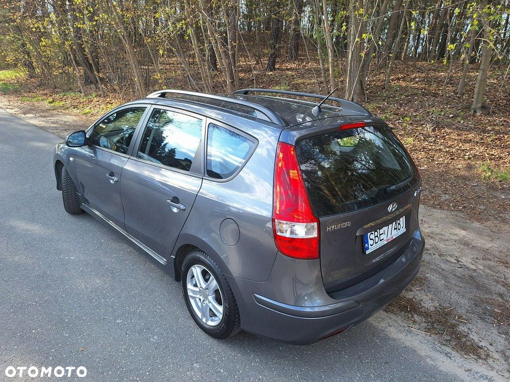 Hyundai i30 1.4 FIFA WM Edition - 28