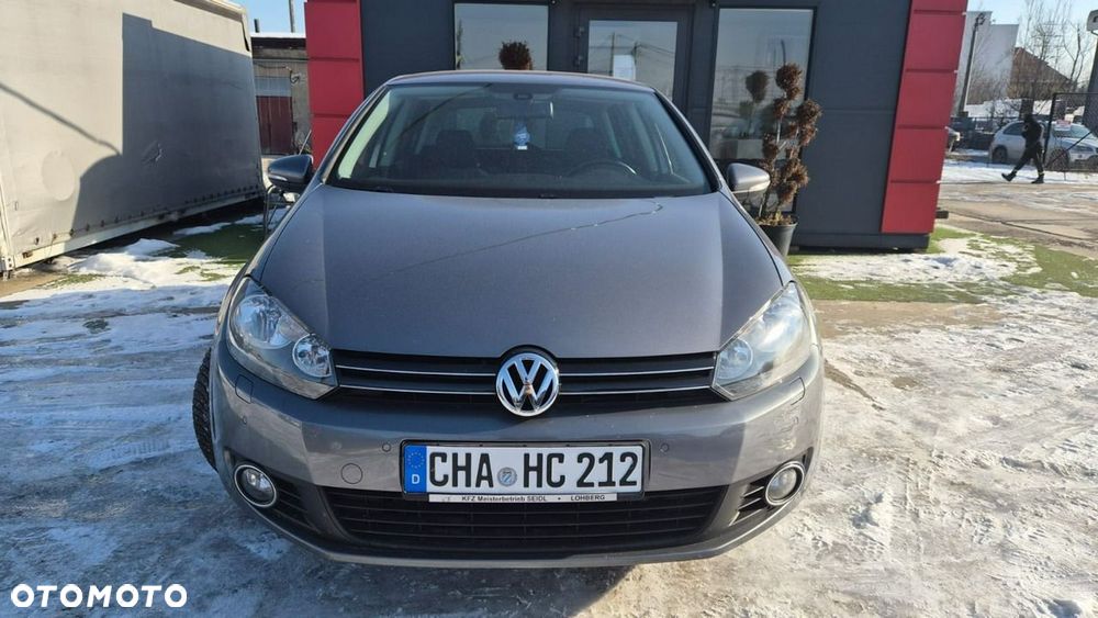 Volkswagen Golf - 2