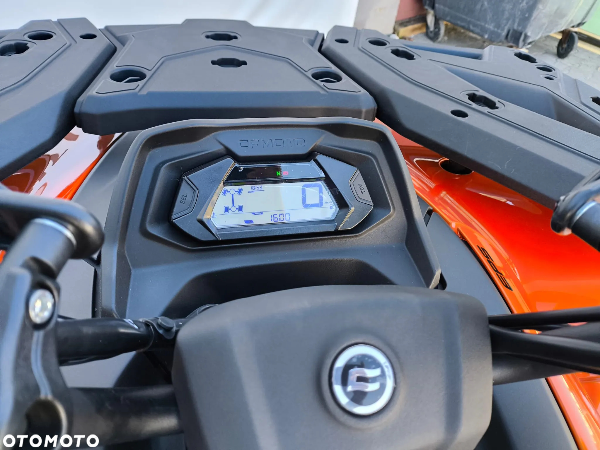 CFMoto CForce - 9