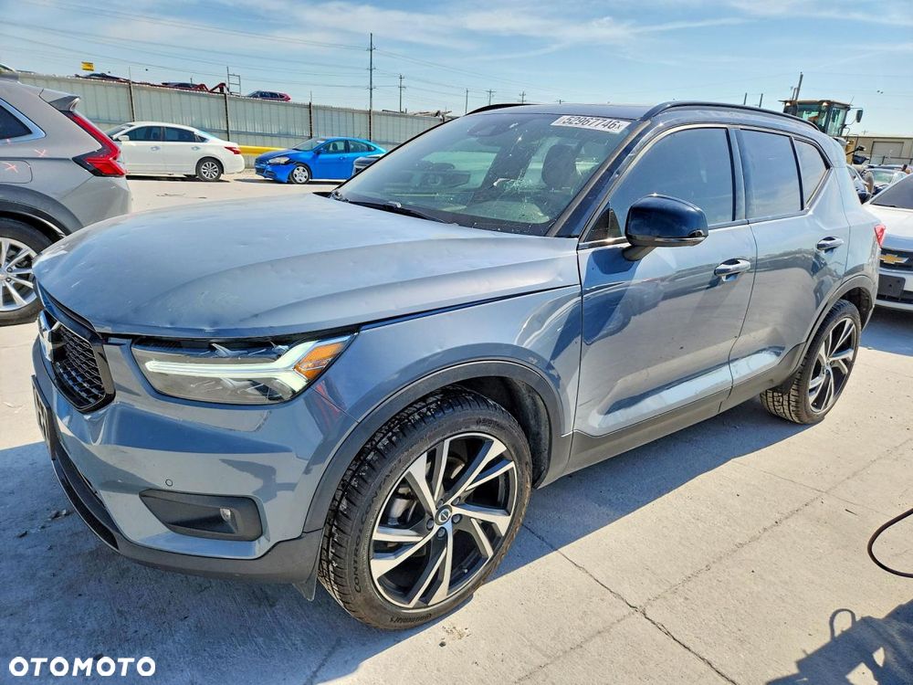 Volvo XC 40 - 2