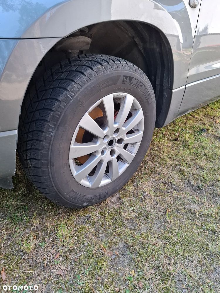 Suzuki Grand Vitara 1.9 DDiS Comfort - 10