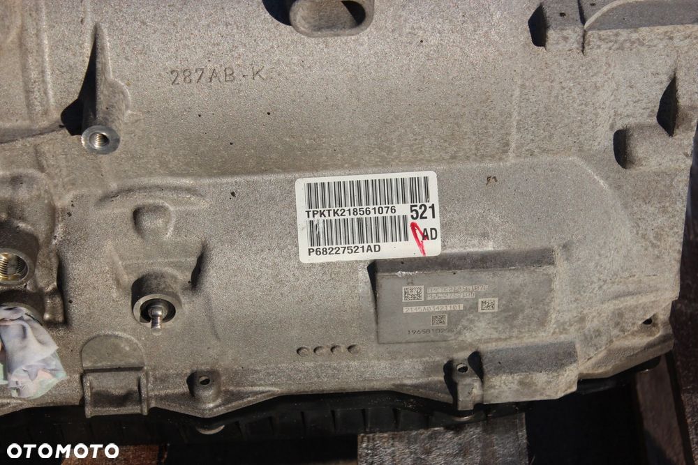 Skrzynia Biegów Automat Dodge Challenger 3.6 V6 2015r  P68227521AD Stan bdb 73tkm - 7