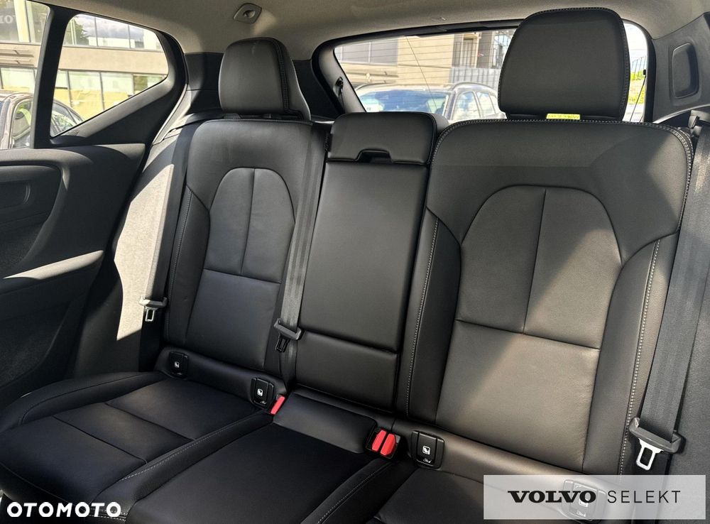 Volvo XC 40 - 29