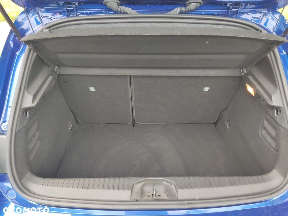 Renault Clio - 26