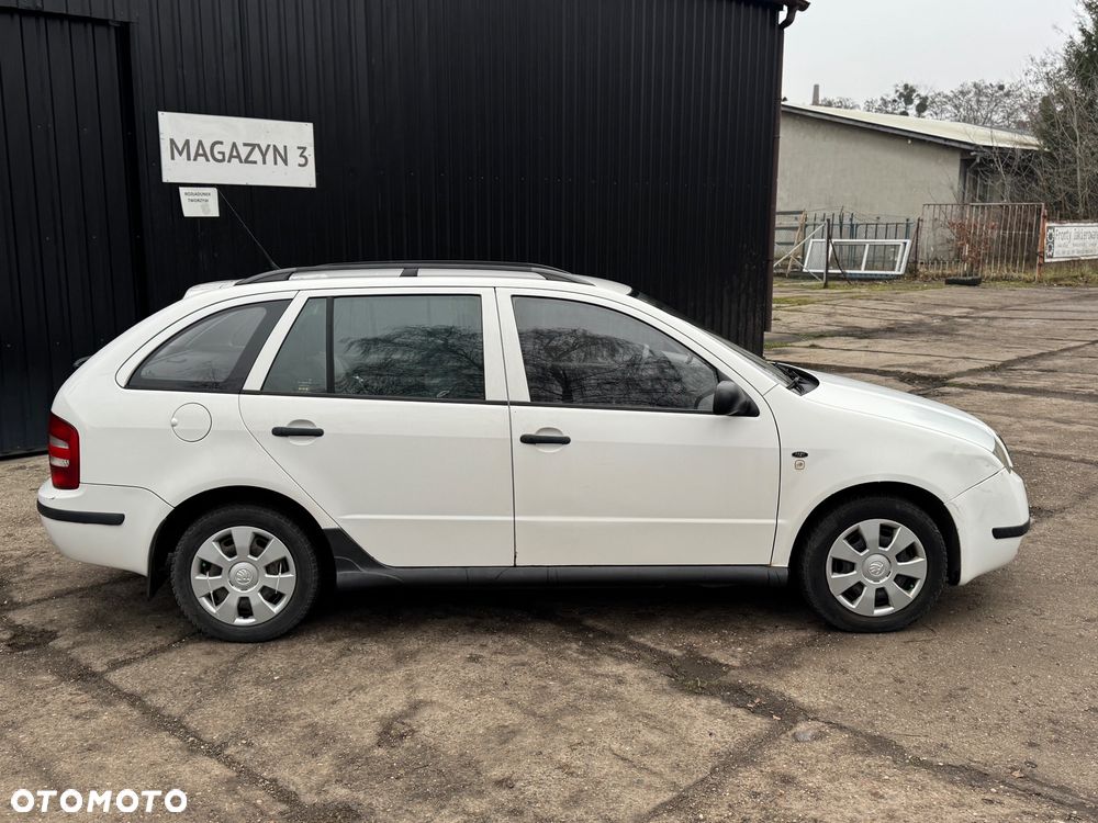 Skoda Fabia - 4