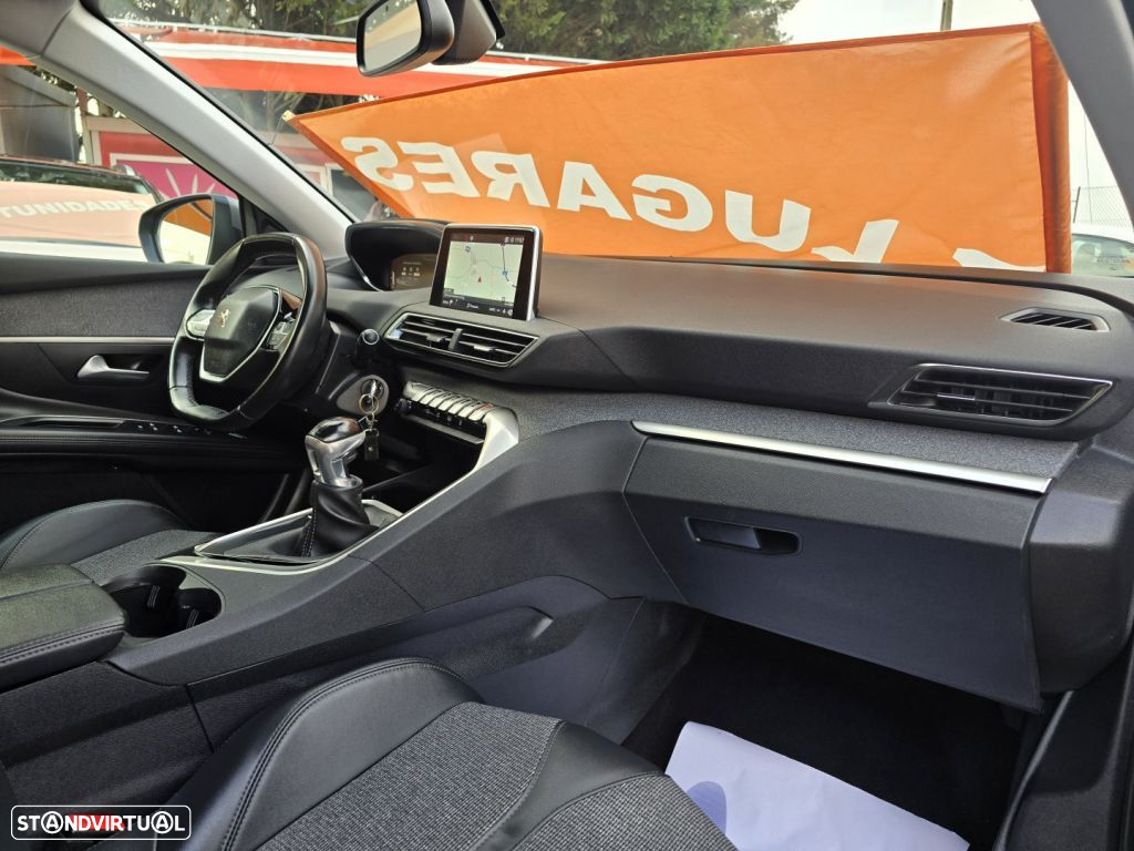 Peugeot 5008 1.2 PureTech Allure - 16