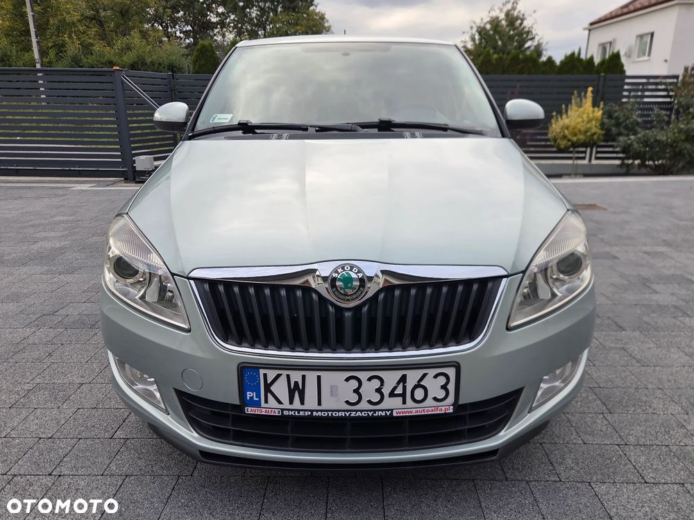 Skoda Fabia 2012 photo 4