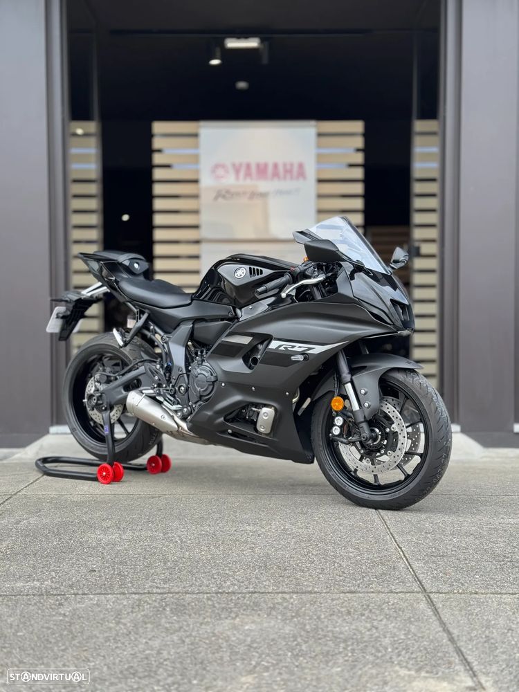 Yamaha YZF R7 35KW - 1