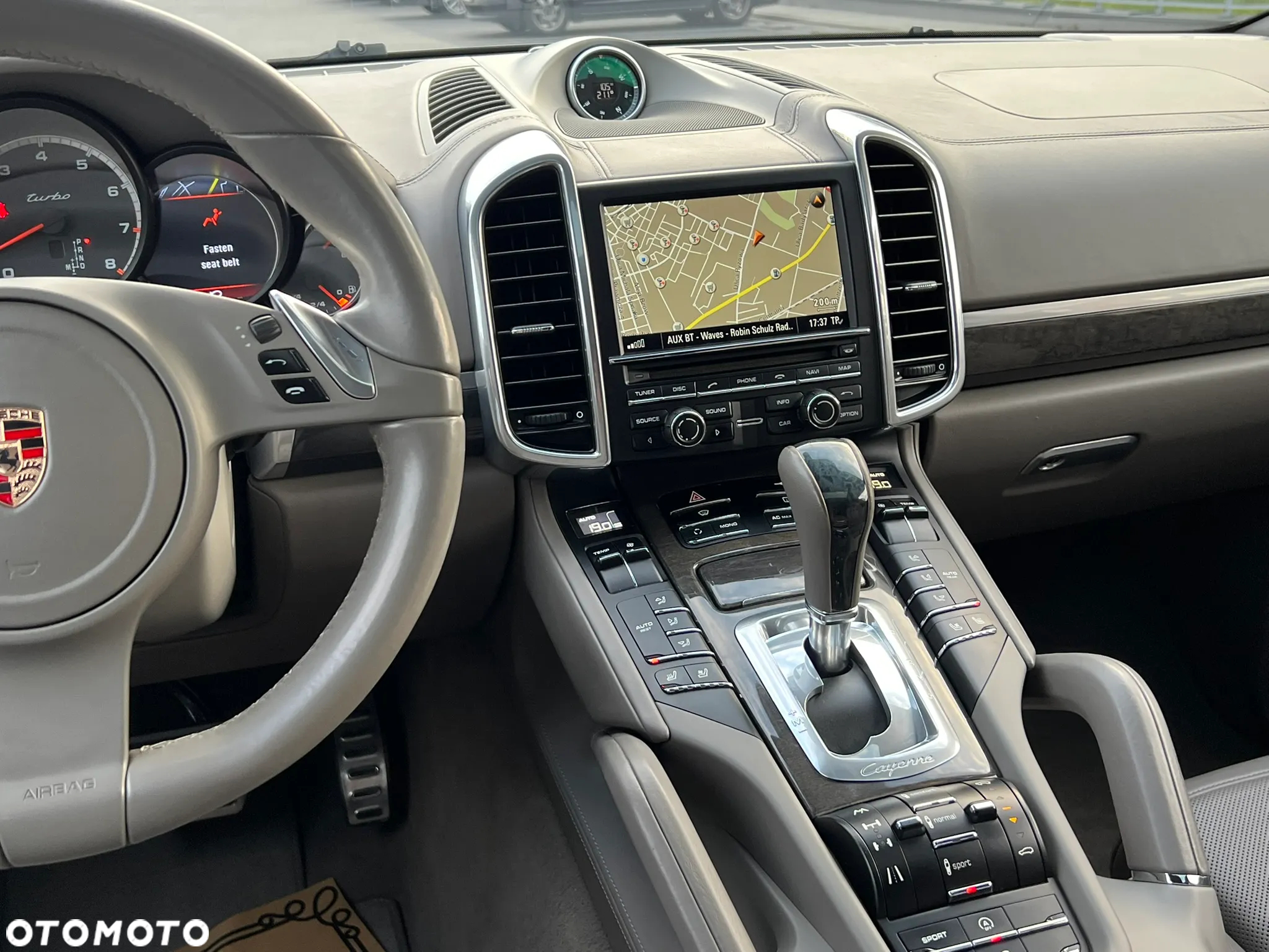 Porsche Cayenne Turbo Tiptronic S - 32