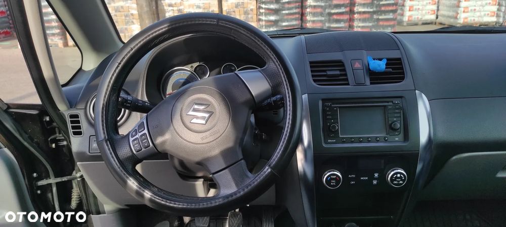 Suzuki SX4 1.6 VVT 4x2 City - 6