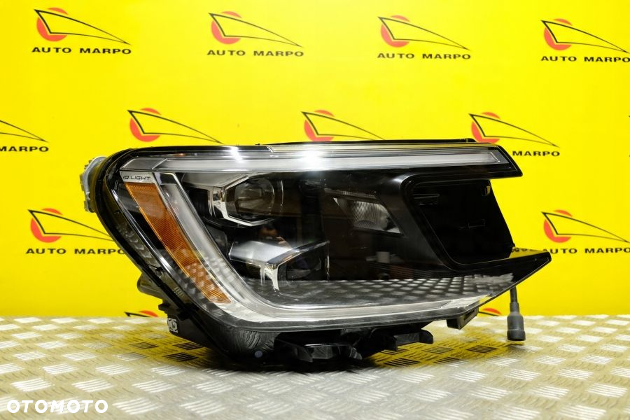 VW ATLAS CROSS SPORT 2024 2025- REFLEKTOR LAMPA FULL LED TOP R (82.D) USA - 2