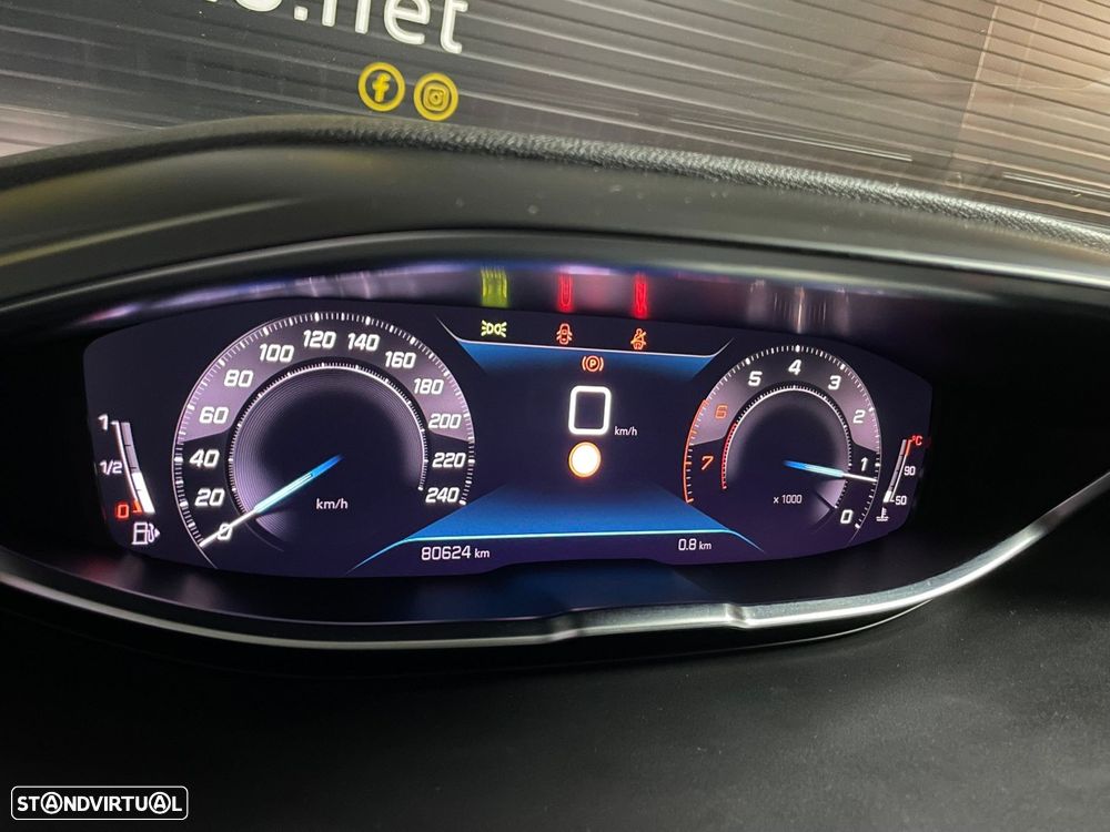 Peugeot 5008 1.2 PureTech Allure Pack - 23