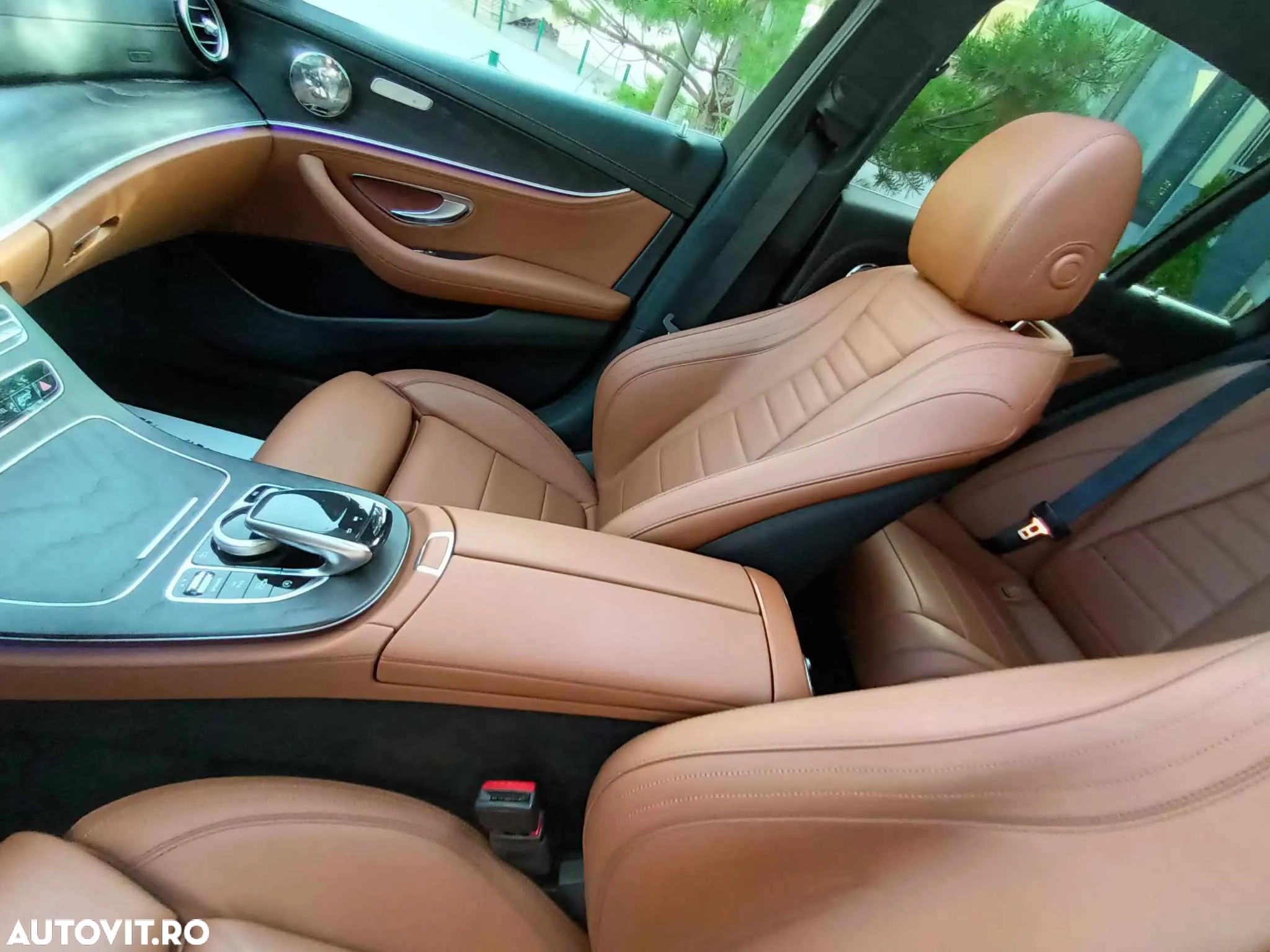 Mercedes-Benz E 220 d 9G-TRONIC AMG Line - 22