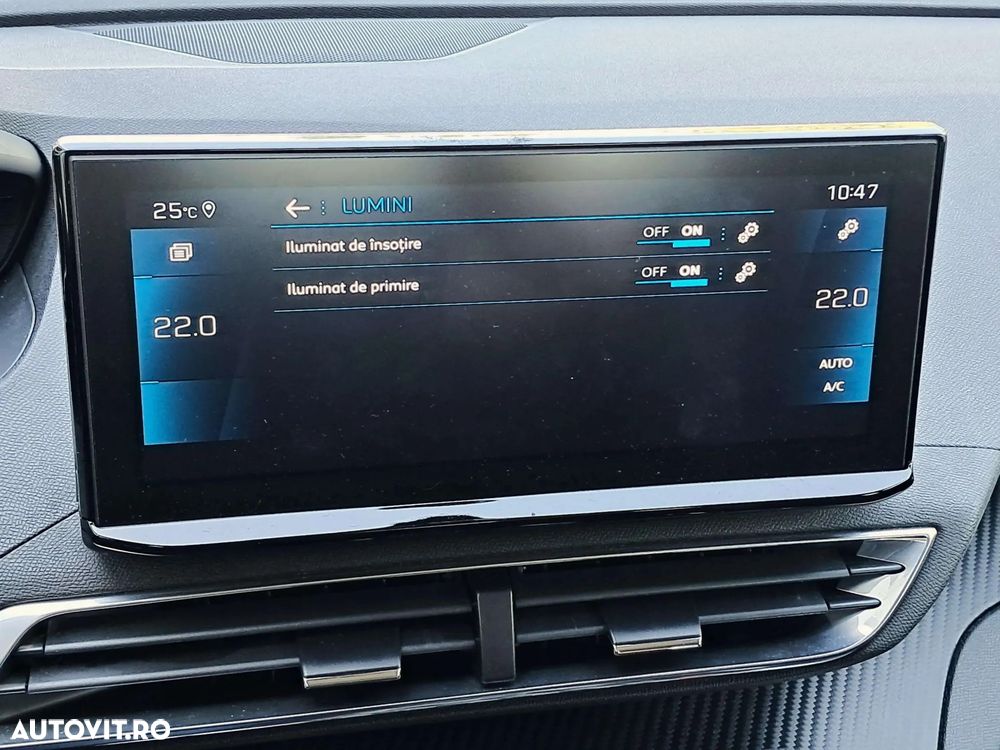 Peugeot 3008 1.2 PureTech 130 EAT8 Active Pack - 21