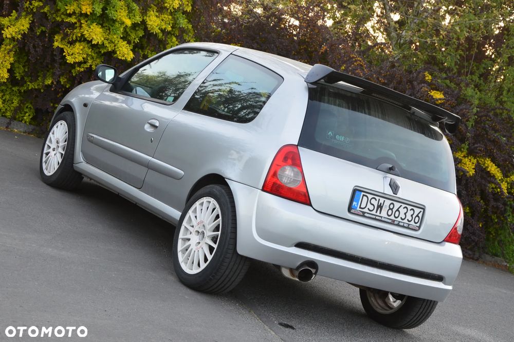Renault Clio - 15