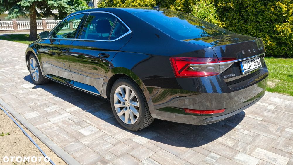 Skoda Superb 2.0 TDI Style DSG - 4