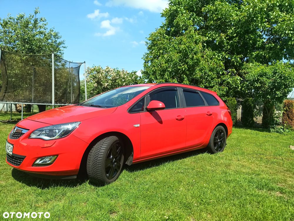 Opel Astra 1.6 Turbo Color Edition - 3