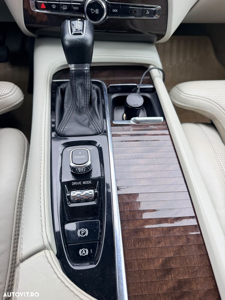 Volvo XC 90 D5 AWD Geartronic Inscription - 15