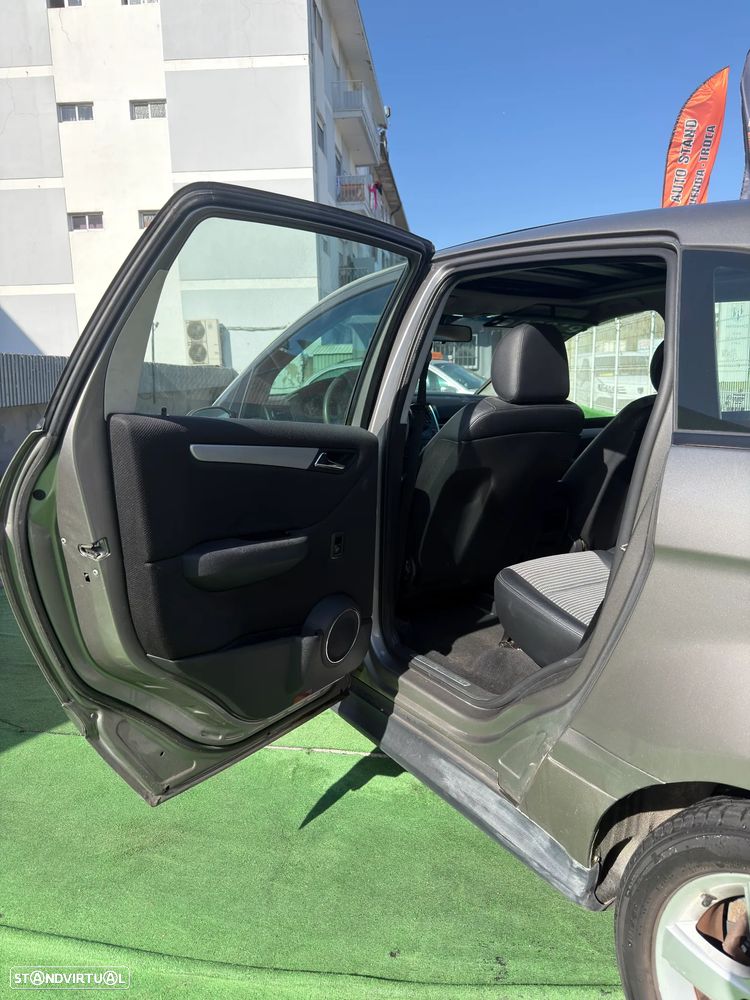 Mercedes-Benz B 150 Autotronic - 12