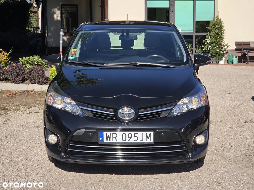 Toyota Verso 1.8 Premium - 3