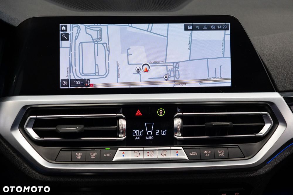 BMW Seria 3 320i Sport Line - 18