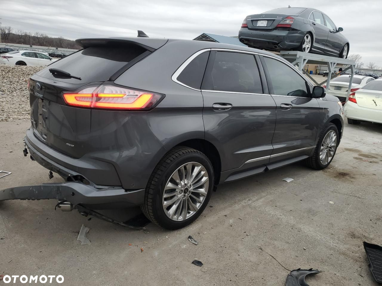 Ford Edge - 4