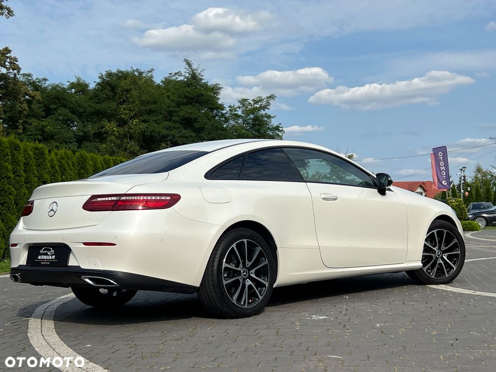 Mercedes-Benz Klasa E - 9