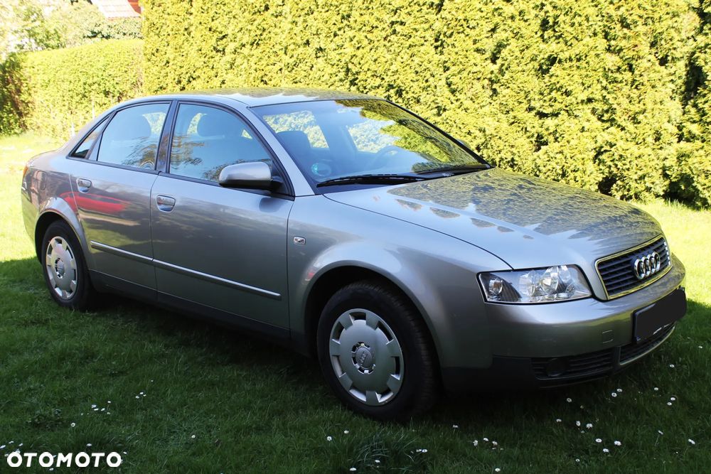 Audi A4 Limousine - 2