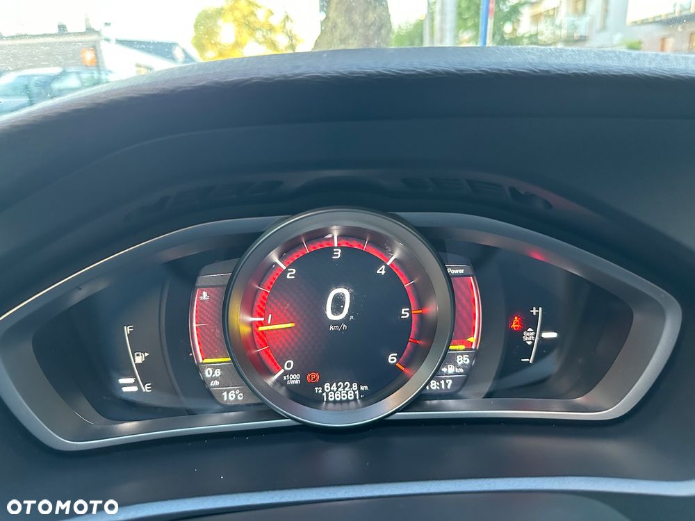 Volvo V40 D3 Drive-E Momentum - 2
