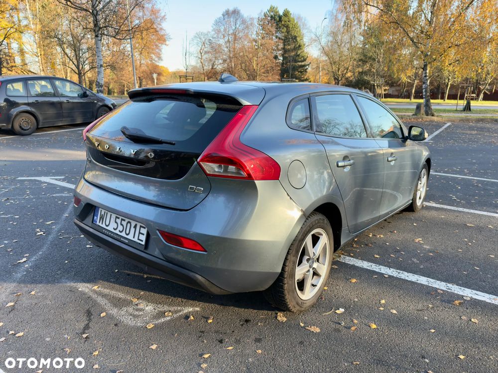 Volvo V40 D2 Momentum - 6