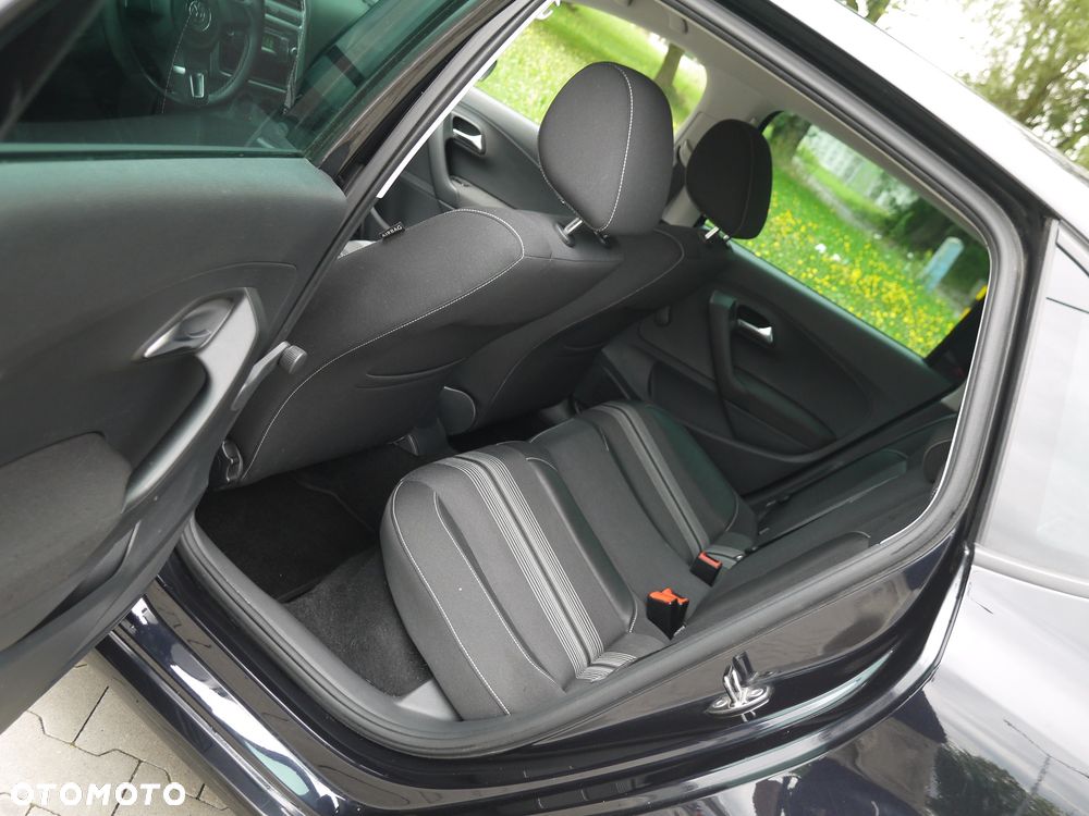 Volkswagen Polo 1.2 MATCH - 11