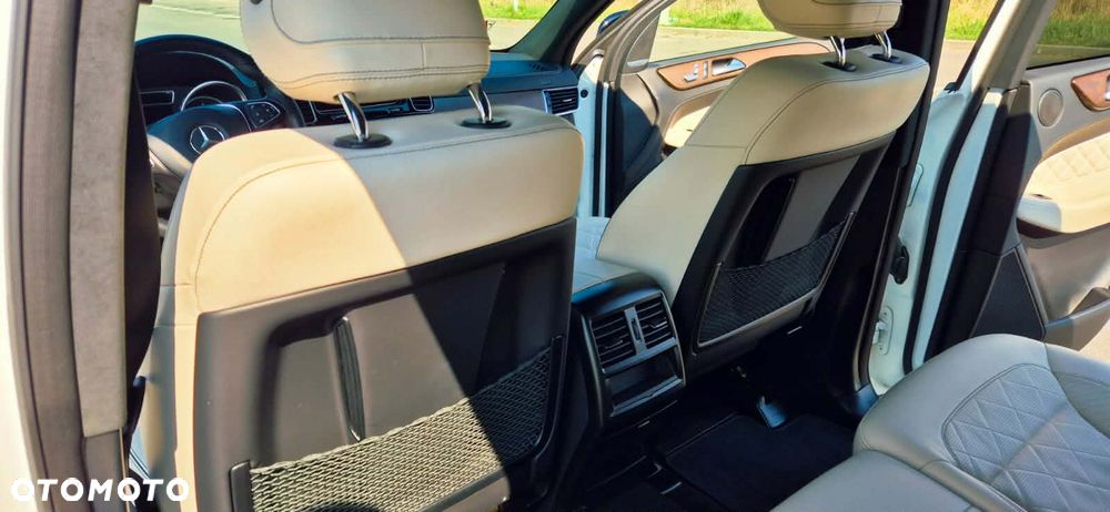 Mercedes-Benz GLE - 25