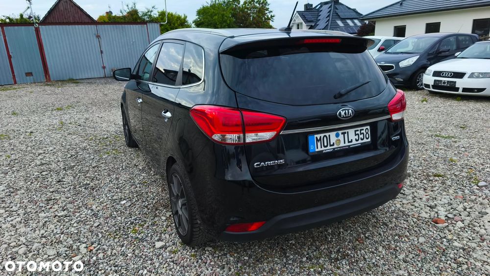 Kia Carens 1.7 CRDi Spirit - 10