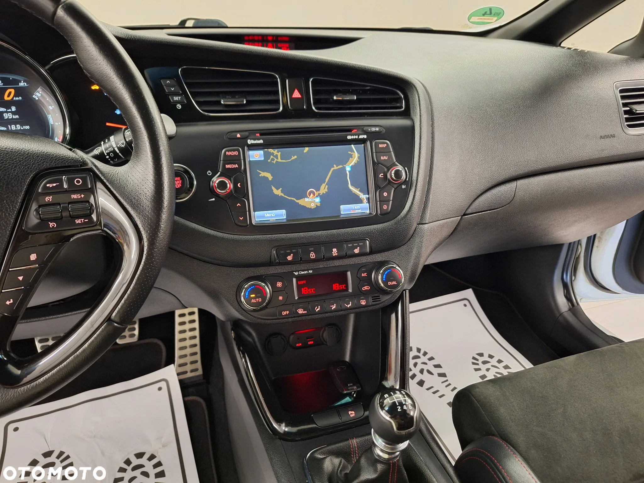Kia Ceed 1.6 T-GDI GT - 30