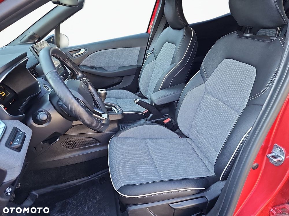 Renault Clio 1.0 TCe Techno - 12