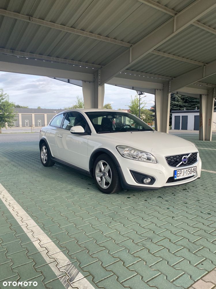 Volvo C30 D2 R-Design - 11