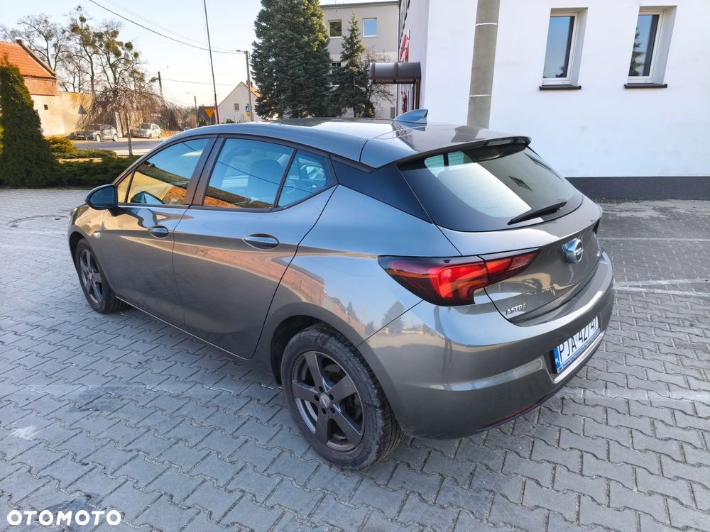 Opel Astra 1.6 CDTI Dynamic - 4