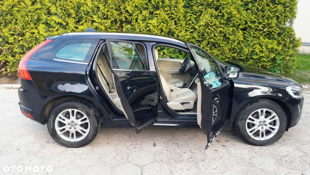 Volvo XC 60 D5 AWD Summum - 3