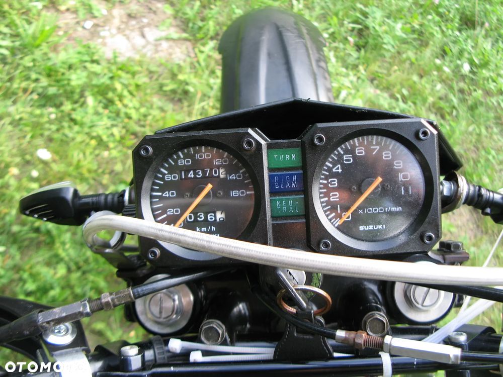Suzuki DR - 6