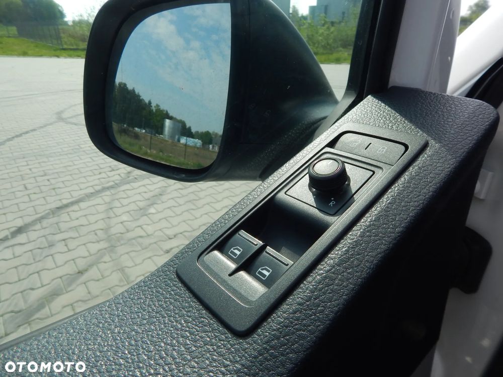 Volkswagen Transporter T-6 Long Klima - 12