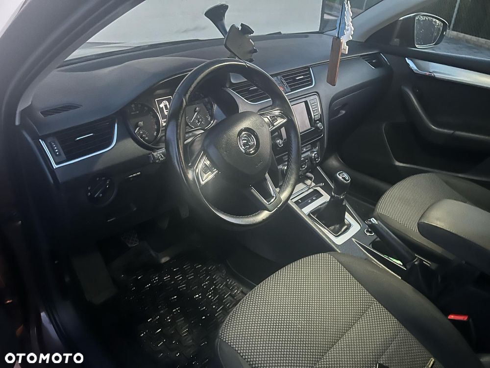 Skoda Octavia 1.6 TDI Ambition - 15
