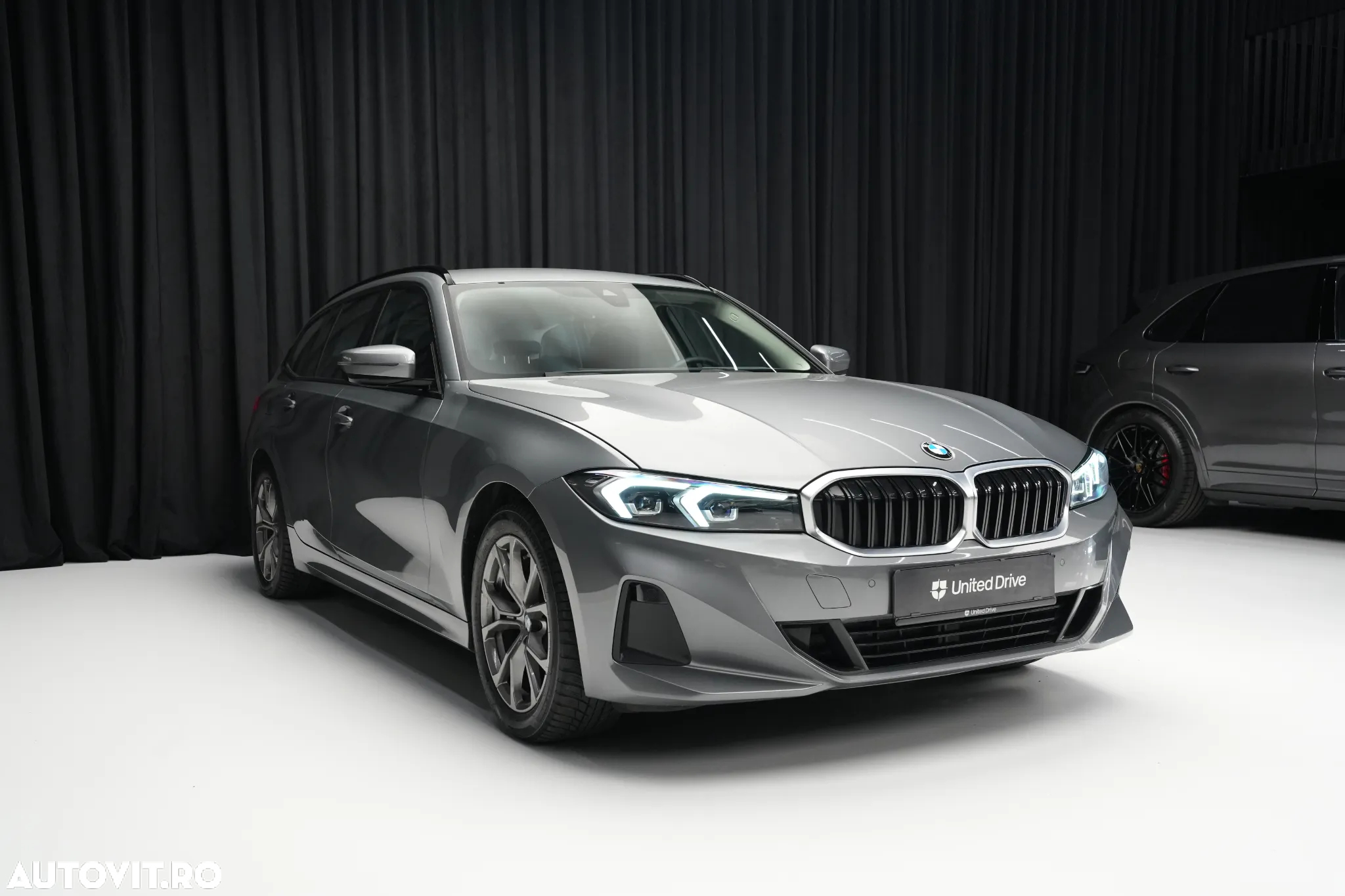 BMW Seria 3 318d Touring Aut. Advantage - 3