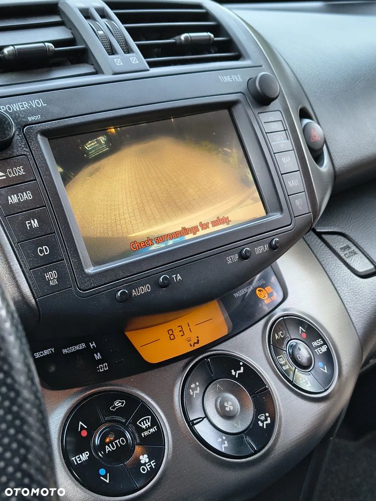 Toyota RAV4 2.2 D-4D X - 10