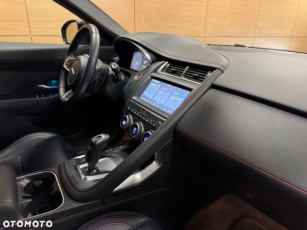 Jaguar E-Pace 2.0 i4P AWD R-Dynamic - 15