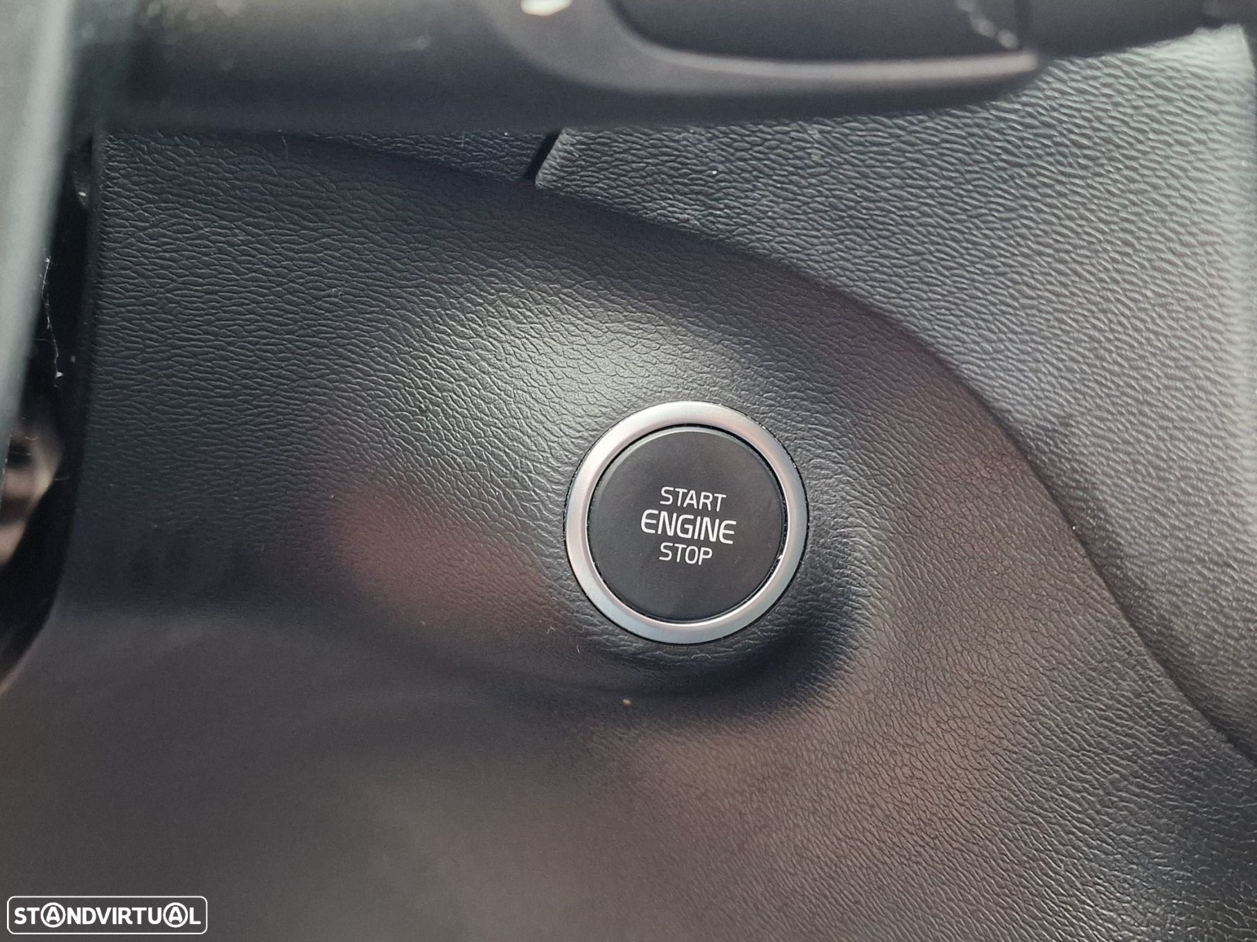 Volvo XC 40 - 25
