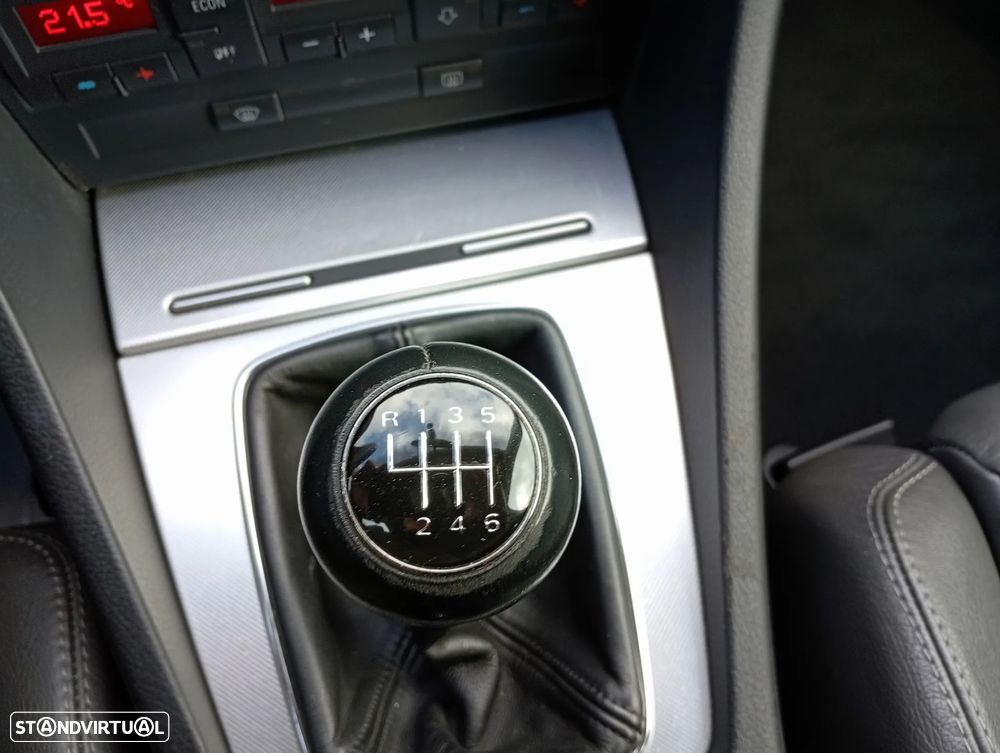 Audi A4 2.0 TDI S-line - 22